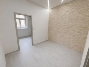 Pronájem bytu 3+1, Praha - Žižkov, Na Jarově, 55 m2