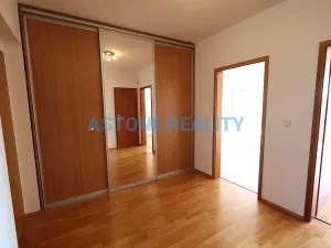 Pronájem bytu 3+kk, Praha - Stodůlky, Smíchovská, 141 m2