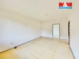 Prodej bytu 4+1, Záchlumí, 74 m2