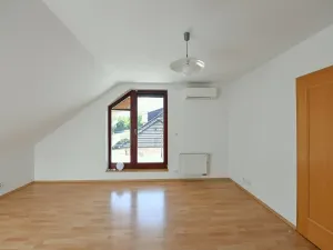 Prodej rodinného domu, Horoměřice, 350 m2