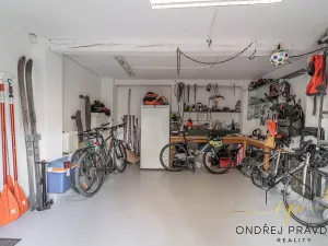 Prodej rodinného domu, Lety, Sokolská, 265 m2