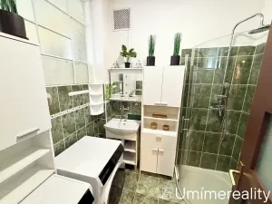 Prodej bytu 3+kk, Dvůr Králové nad Labem, nábřeží Benešovo, 76 m2