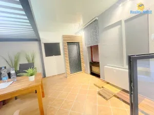 Pronájem obchodního prostoru, Jesenice, Budějovická, 95 m2