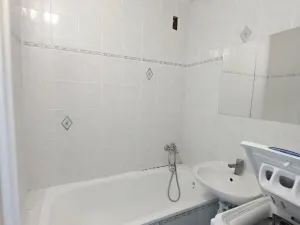 Pronájem bytu 3+1, České Budějovice - České Budějovice 7, Roudenská, 68 m2