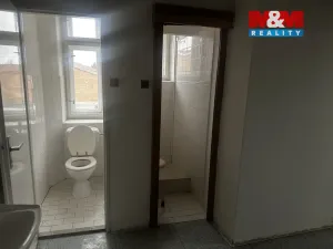 Pronájem obchodního prostoru, Slavkov u Brna, Palackého náměstí, 71 m2