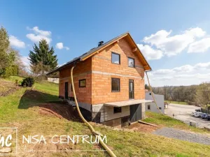 Prodej rodinného domu, Benešov u Semil, 123 m2