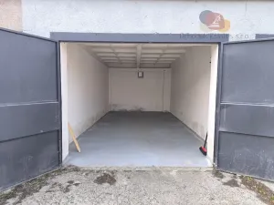 Pronájem garáže, Přerov, Kojetínská, 18 m2
