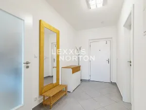 Pronájem bytu 2+kk, Praha - Holešovice, V háji, 52 m2