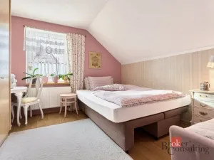 Prodej rodinného domu, Kolová, 180 m2