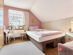 Prodej rodinného domu, Kolová, 180 m2