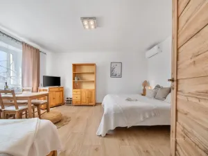 Prodej ubytování, Valtice, 21. dubna, 111 m2