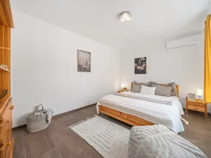 Prodej ubytování, Valtice, 21. dubna, 111 m2