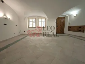 Prodej obchodního prostoru, Praha - Malá Strana, Břetislavova, 152 m2