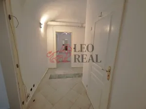 Prodej obchodního prostoru, Praha - Malá Strana, Břetislavova, 152 m2