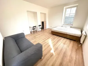 Pronájem bytu 1+kk, Praha - Zličín, Strojírenská, 32 m2