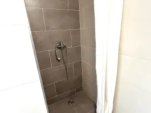 Pronájem bytu 1+kk, Praha - Zličín, Strojírenská, 32 m2