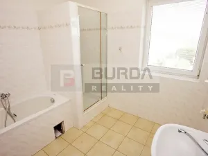 Pronájem kanceláře, Neratovice, 514 m2