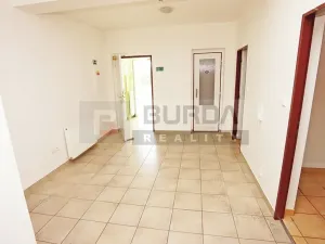 Pronájem kanceláře, Neratovice, 514 m2