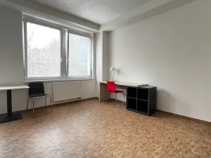 Pronájem bytu 1+kk, Praha - Smíchov, Křížová, 35 m2