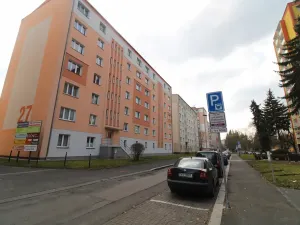 Pronájem bytu 2+1, Karlovy Vary, Krymská, 54 m2