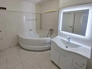 Pronájem bytu 2+1, Praha - Vinohrady, Mánesova, 85 m2