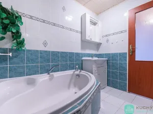 Prodej bytu 2+1, Bílina, Sídliště Za Chlumem, 65 m2