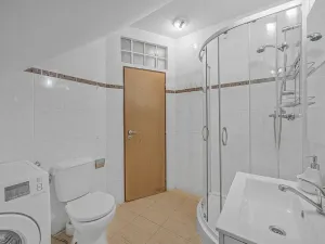 Prodej bytu 3+1, Teplice, U Hadích lázní, 73 m2