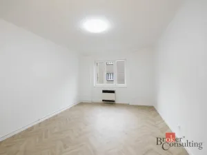 Prodej bytu 1+kk, Praha - Strašnice, Za poštou, 30 m2