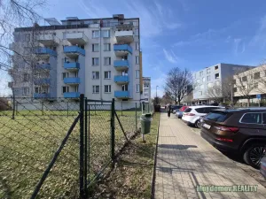 Pronájem bytu 2+1, Praha - Letňany, Zlonická, 48 m2