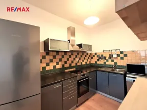Pronájem bytu 2+kk, Praha - Hlubočepy, Voskovcova, 55 m2