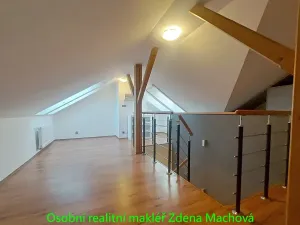 Pronájem bytu 3+kk, Praha - Strašnice, Gutova, 87 m2