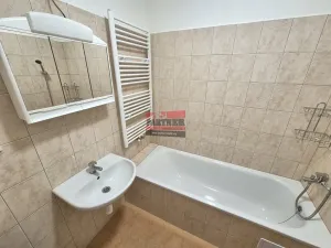 Pronájem bytu 4+1, Chotěmice, 86 m2