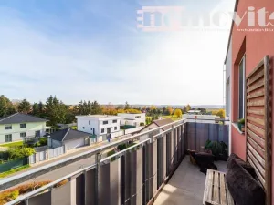 Prodej bytu 2+kk, Jesenice, Na Okruhu, 62 m2