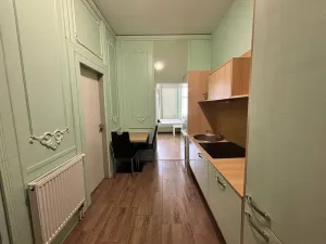 Pronájem bytu 1+1, Praha - Dejvice, Pod kaštany, 34 m2