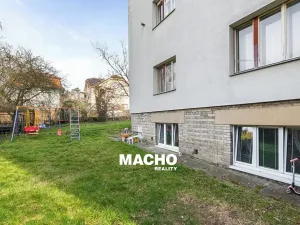 Pronájem bytu 1+1, Praha - Modřany, Karasova, 45 m2