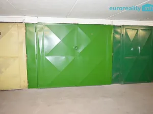 Pronájem garáže, Kladno - Kročehlavy, Bellevue, 16 m2