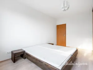 Pronájem bytu 2+kk, Chýně, Bolzanova, 52 m2
