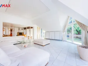 Prodej kanceláře, Praha, U zahrádek, 433 m2