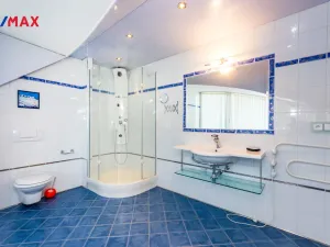 Prodej kanceláře, Praha, U zahrádek, 433 m2