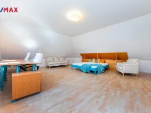 Prodej rodinného domu, Praha, U zahrádek, 433 m2