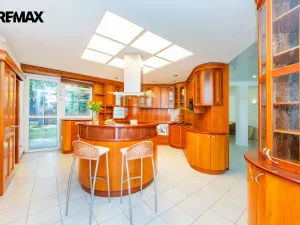 Prodej rodinného domu, Praha, U zahrádek, 433 m2