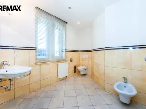 Prodej rodinného domu, Praha, U zahrádek, 433 m2