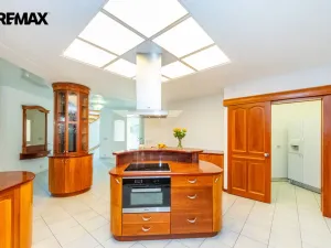 Prodej rodinného domu, Praha, U zahrádek, 433 m2