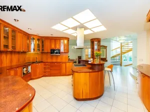 Prodej rodinného domu, Praha, U zahrádek, 433 m2