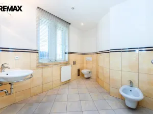 Prodej rodinného domu, Praha, U zahrádek, 433 m2