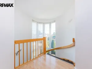 Prodej rodinného domu, Praha, U zahrádek, 433 m2
