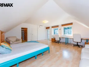 Prodej rodinného domu, Praha, U zahrádek, 433 m2