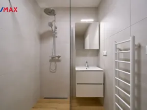 Pronájem bytu 1+kk, Hradec Králové - Pražské Předměstí, Blažíčkovo náměstí, 19 m2