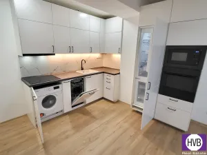 Pronájem bytu 3+kk, Praha, Zelenečská, 54 m2