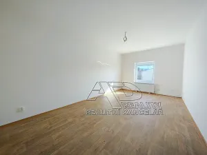 Pronájem bytu 2+kk, České Budějovice, Suchovrbenské nám., 44 m2